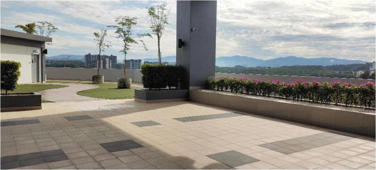 Sari Homestay Vista Bangi With Wi-Fi And Netflix Exterior foto
