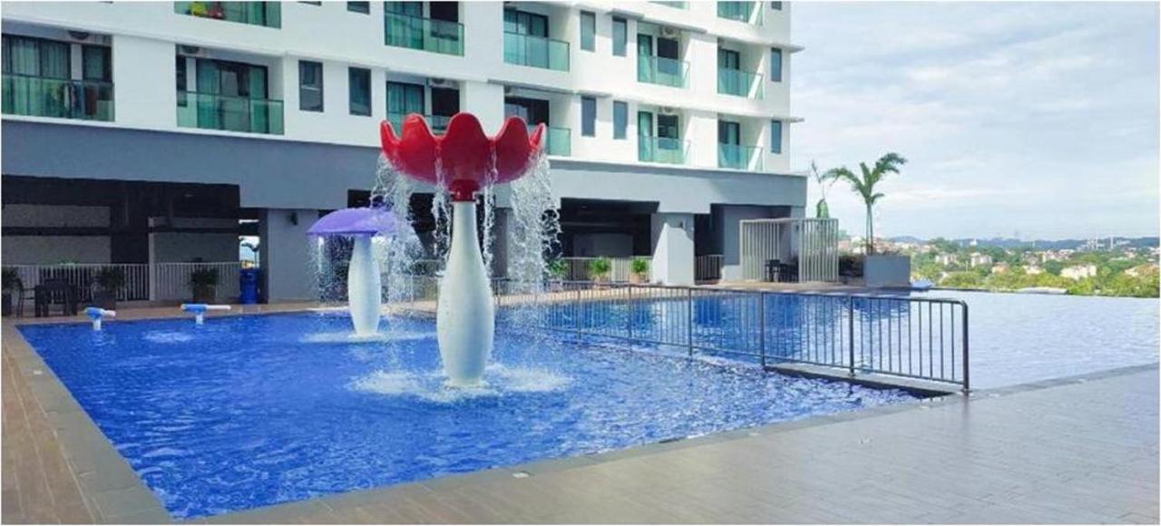 Sari Homestay Vista Bangi With Wi-Fi And Netflix Exterior foto