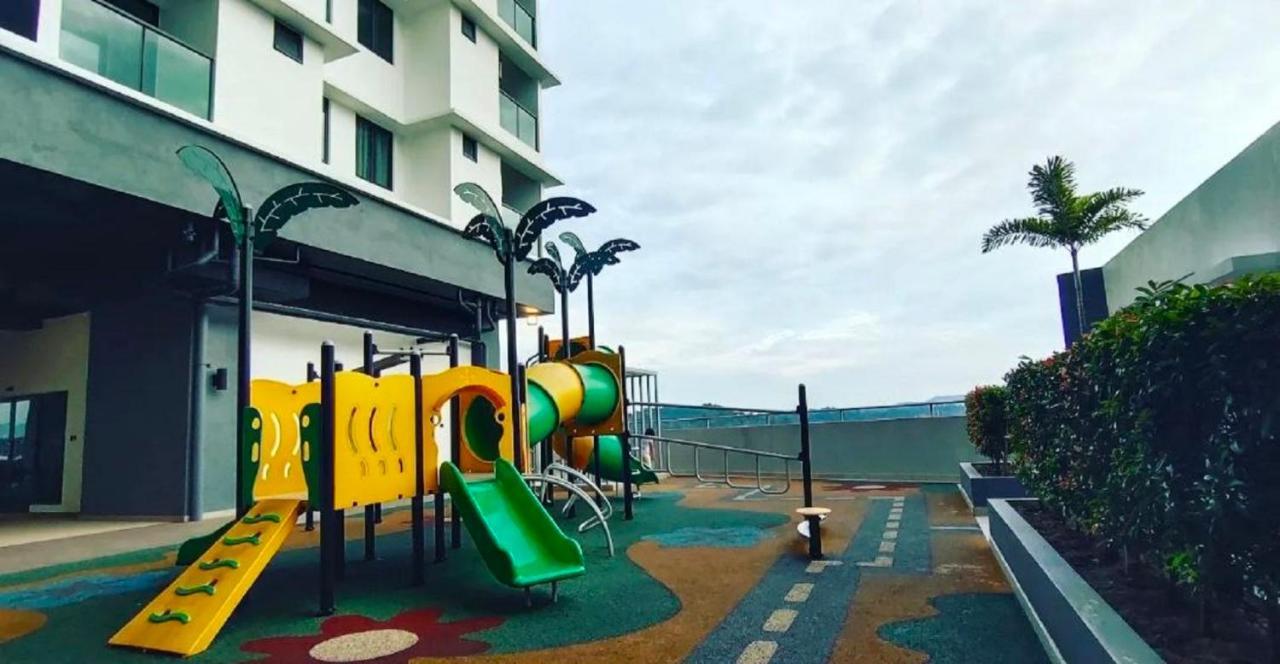 Sari Homestay Vista Bangi With Wi-Fi And Netflix Exterior foto
